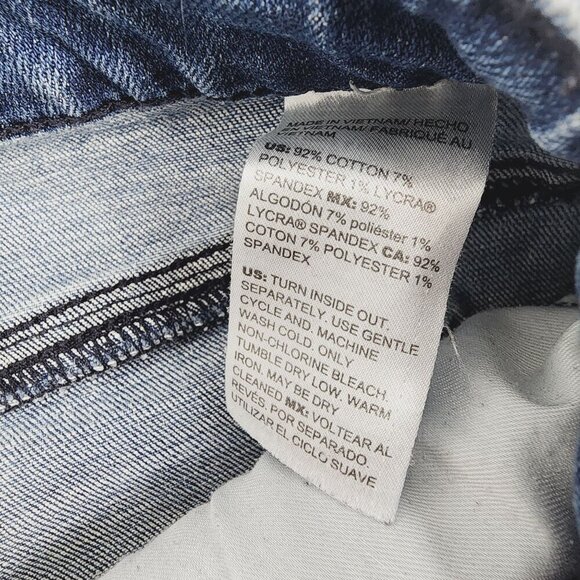 Chico's So Slimming Girlfriend‎ Crops Jeans Women's Size 10 Blue Medium Wash - Picture 9 of 10